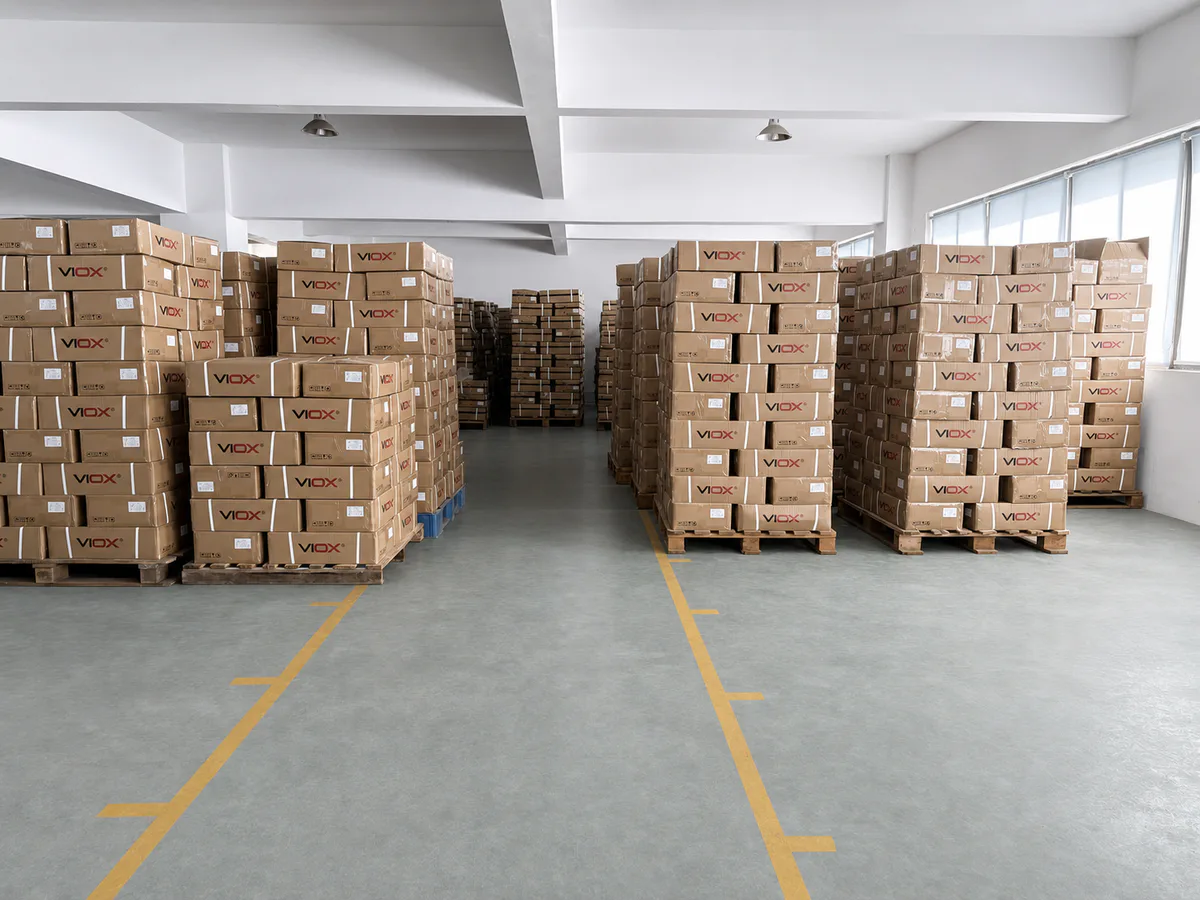 VIOX finished-product warehouse and controlled packaging
